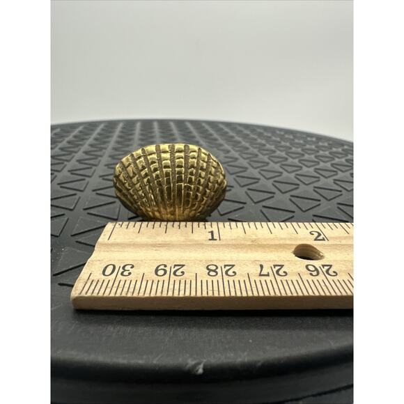 Mini Brass Seashell Picture Holder - Picture 4 of 5
